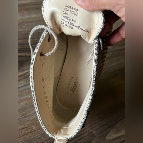 G H BASS ELYSE LACE UP HOUNDSTOOTH ANKLE BOOTIES SZ 6.5 - Picture 7 of 10